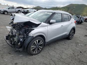  Salvage Nissan Kicks