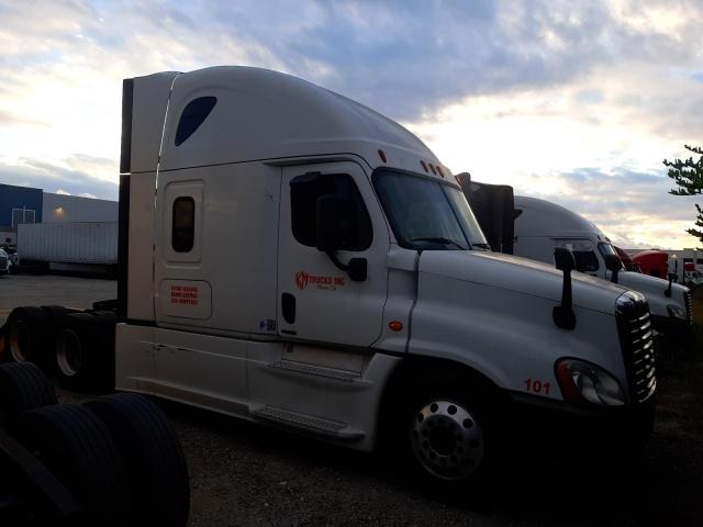  Salvage Freightliner Cascadia 1