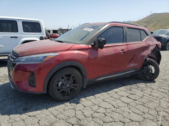  Salvage Nissan Kicks