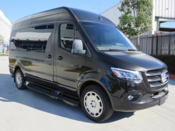  Salvage Mercedes-Benz Sprinter