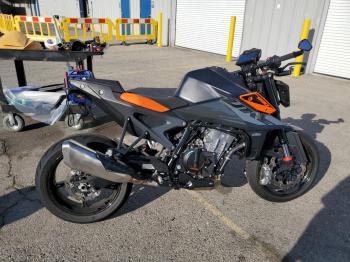  Salvage KTM 990 Duke