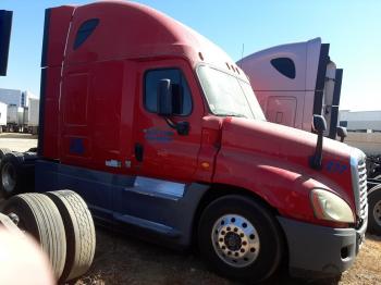  Salvage Freightliner Cascadia 1