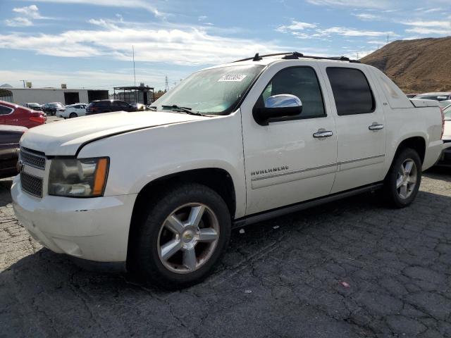  Salvage Chevrolet Avalanche