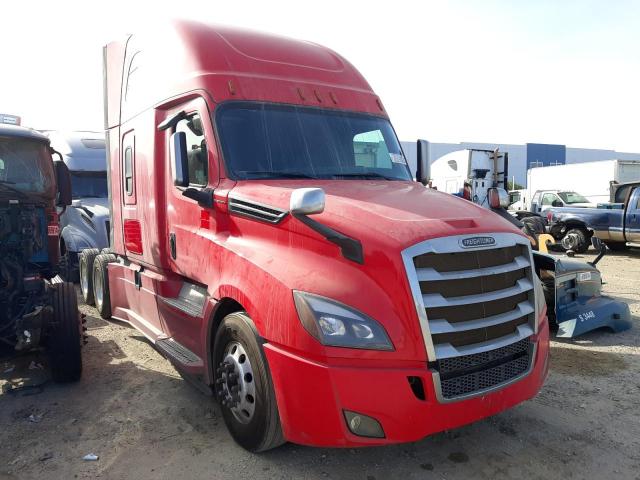  Salvage Freightliner Cascadia 1