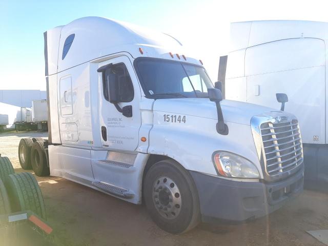  Salvage Freightliner Cascadia 1