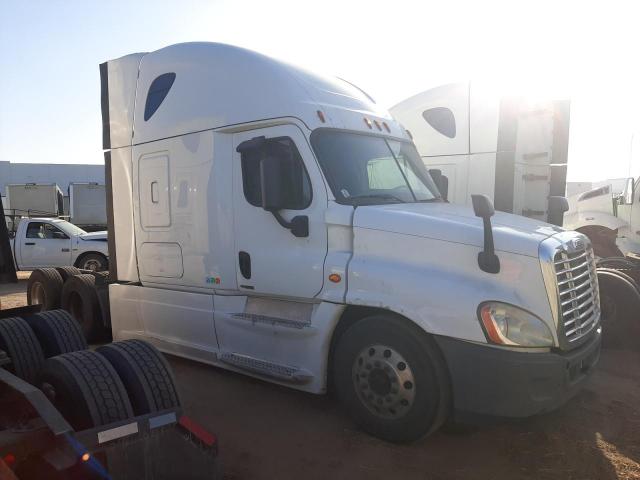  Salvage Freightliner Cascadia 1