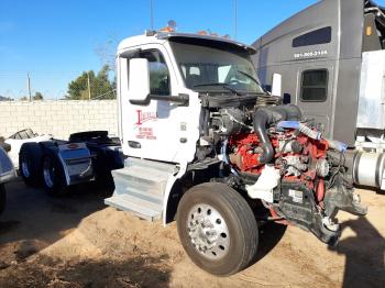  Salvage Peterbilt 579