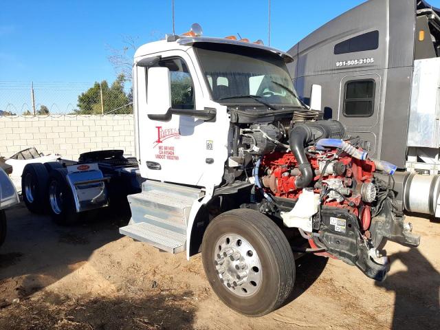  Salvage Peterbilt 579