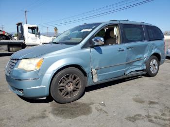  Salvage Chrysler Minivan