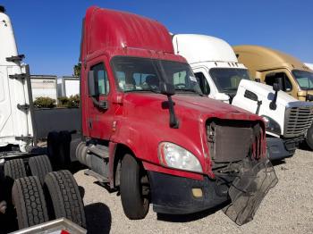  Salvage Freightliner Cascadia 1