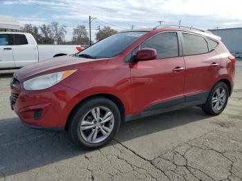  Salvage Hyundai TUCSON