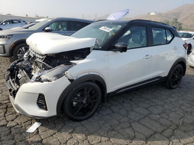  Salvage Nissan Kicks