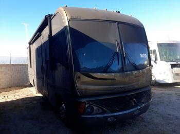  Salvage Workhorse Custom Cha Motorhome