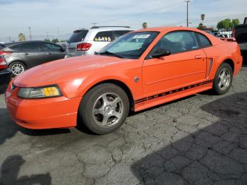  Salvage Ford Mustang