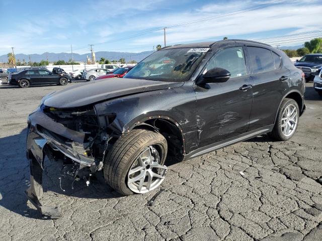  Salvage Alfa Romeo Stelvio