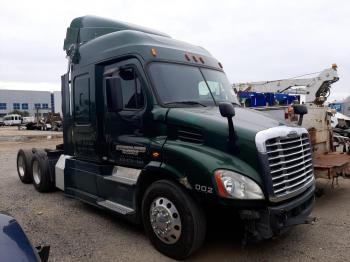  Salvage Freightliner Cascadia 1