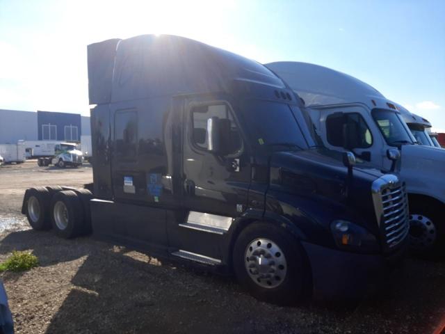  Salvage Freightliner Cascadia 1