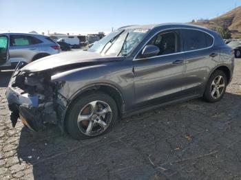  Salvage Alfa Romeo Stelvio