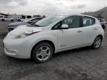  Salvage Nissan LEAF