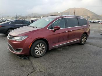  Salvage Chrysler Pacifica