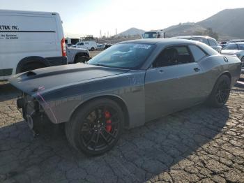  Salvage Dodge Challenger