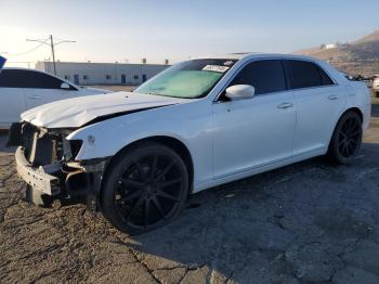  Salvage Chrysler 300