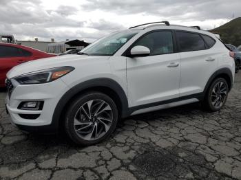  Salvage Hyundai TUCSON