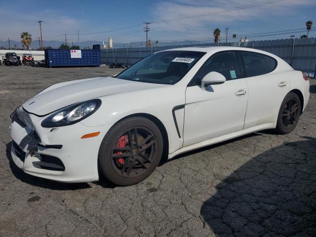  Salvage Porsche Panamera