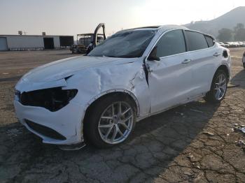  Salvage Alfa Romeo Stelvio