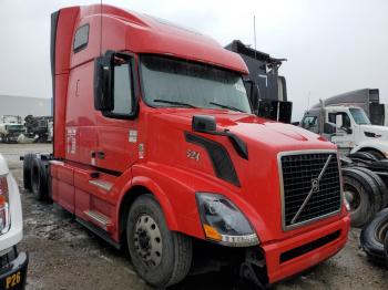  Salvage Volvo Vnl