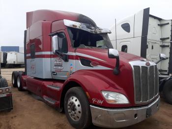  Salvage Peterbilt 579