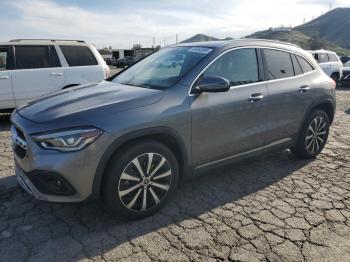  Salvage Mercedes-Benz GLA