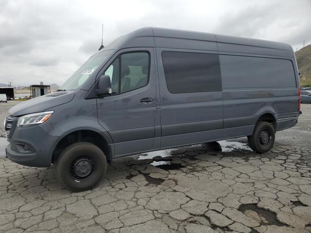  Salvage Mercedes-Benz Sprinter