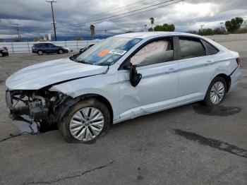  Salvage Volkswagen Jetta