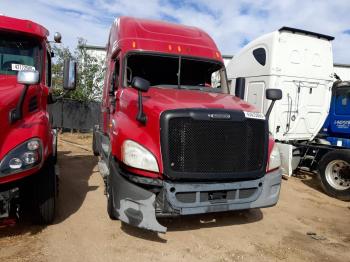  Salvage Freightliner Cascadia 1