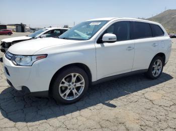  Salvage Mitsubishi Outlander