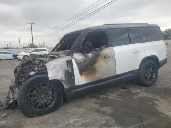  Salvage Land Rover Defender