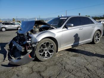  Salvage Chrysler 300