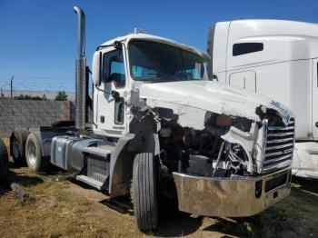  Salvage Mack 600 Cxu600