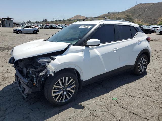  Salvage Nissan Kicks