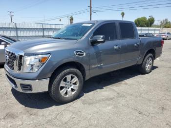  Salvage Nissan Titan