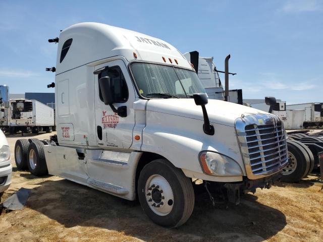  Salvage Freightliner Cascadia 1
