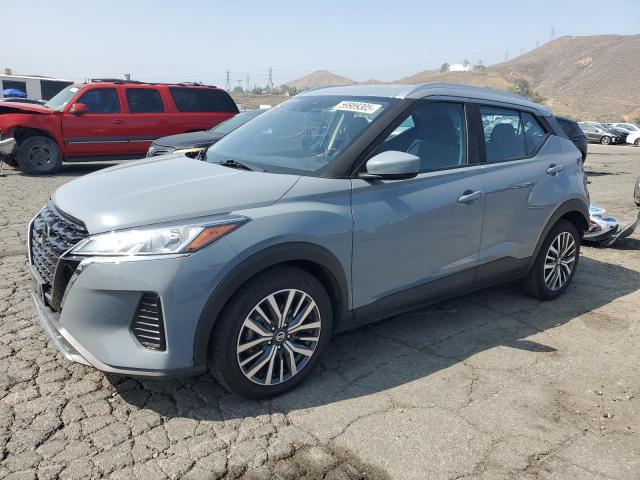  Salvage Nissan Kicks