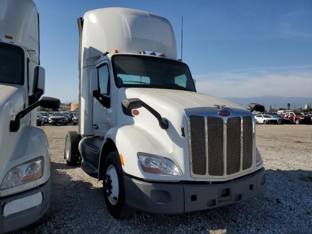  Salvage Peterbilt 579