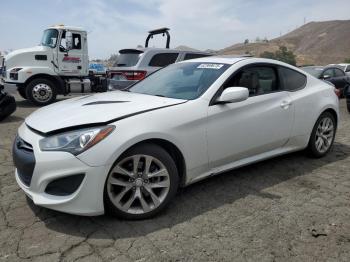  Salvage Hyundai Genesis