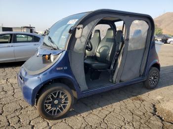  Salvage Global Electric Moto E4
