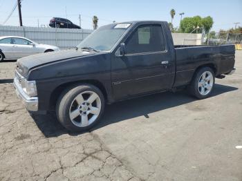  Salvage Nissan D21