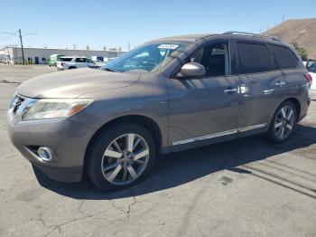  Salvage Nissan Pathfinder