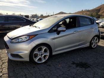  Salvage Ford Fiesta