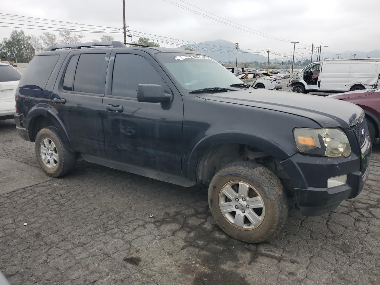 Ford Explorer Xlt Image 3